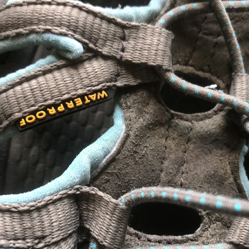 Keen Newport Sandals sz 9